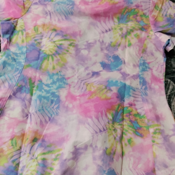 Disney scrub top - Picture 5 of 5